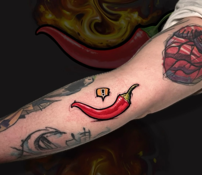 Tatuaje de chile rojo vibrante
